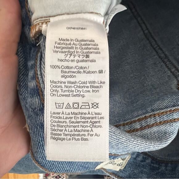 Madewell Baggy Straight Jeans in Earlhurst Wash: Ripped Edition - Picture 7 of 10